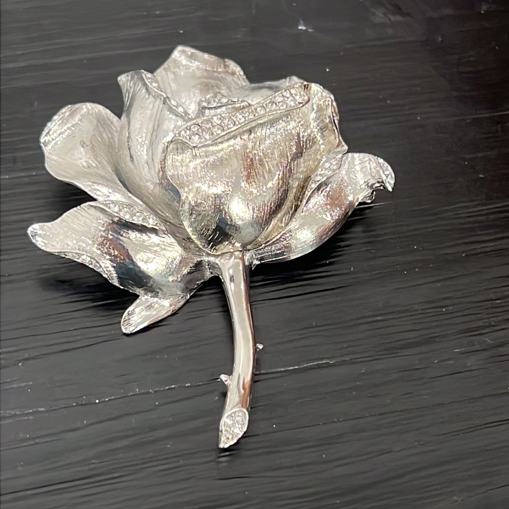 Nolan Miller Silver Tone Rose and Small Stones Shiny Brooch - Picture 5 of 5